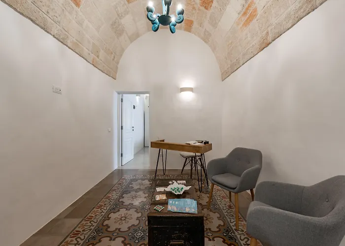 ゲストハウス D'aprile Dimore 3*